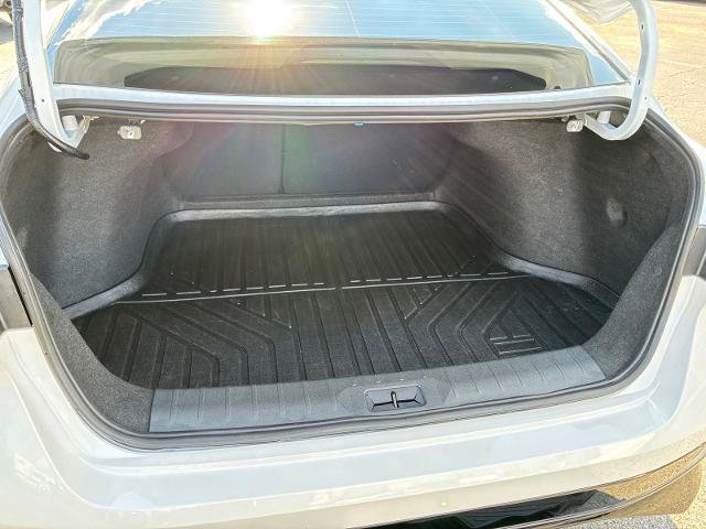 Used 2026 Nissan Sentra SR w/ Floor Mat Package FWD image 17