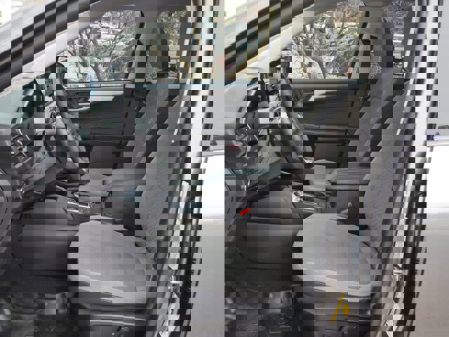 Certified 2022 Ford Escape SE w/ SE Sport Appearance Package image 3