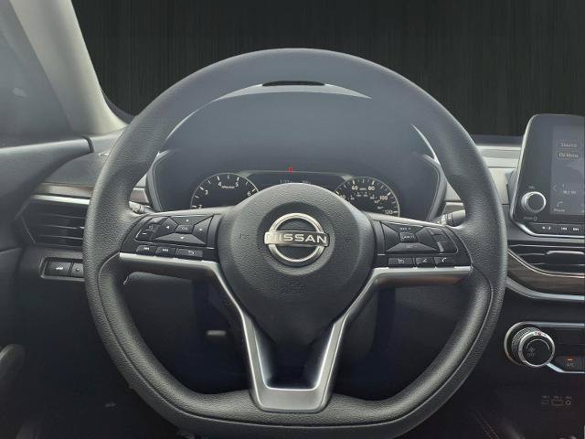 Used 2023 Nissan Altima 2.5 SV FWD image 27