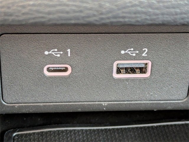 Used 2024 Mitsubishi Outlander SE image 21