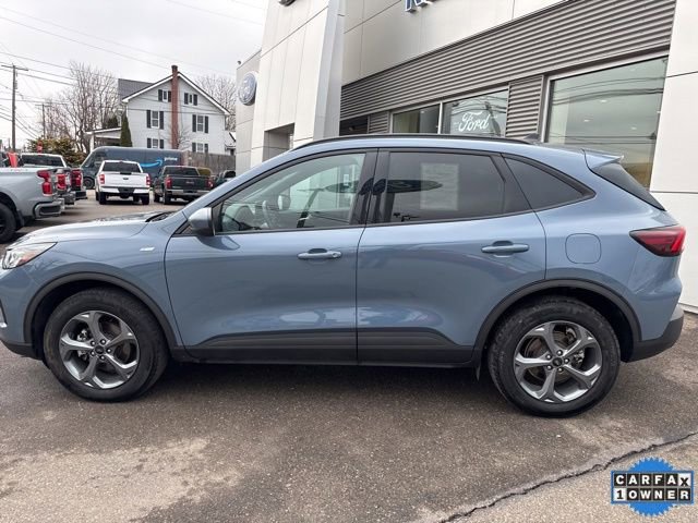 Certified 2025 Ford Escape ST-Line Select AWD/4WD image 9