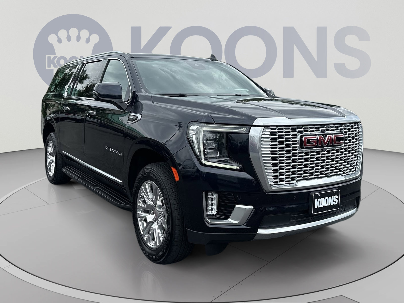 Used 2024 GMC Yukon XL Denali AWD/4WD image 2