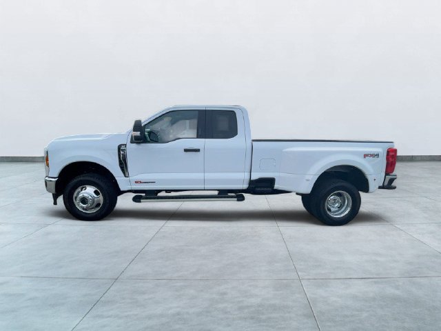 Certified 2024 Ford F350 XLT w/ FX4 Off-Road Package AWD/4WD image 4