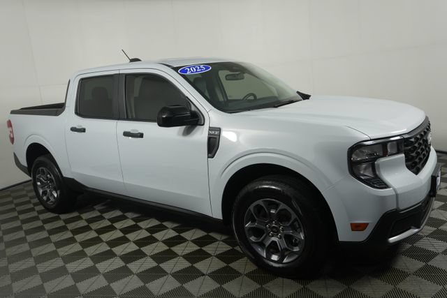 Certified 2025 Ford Maverick XLT w/ XLT Luxury Package FWD image 2