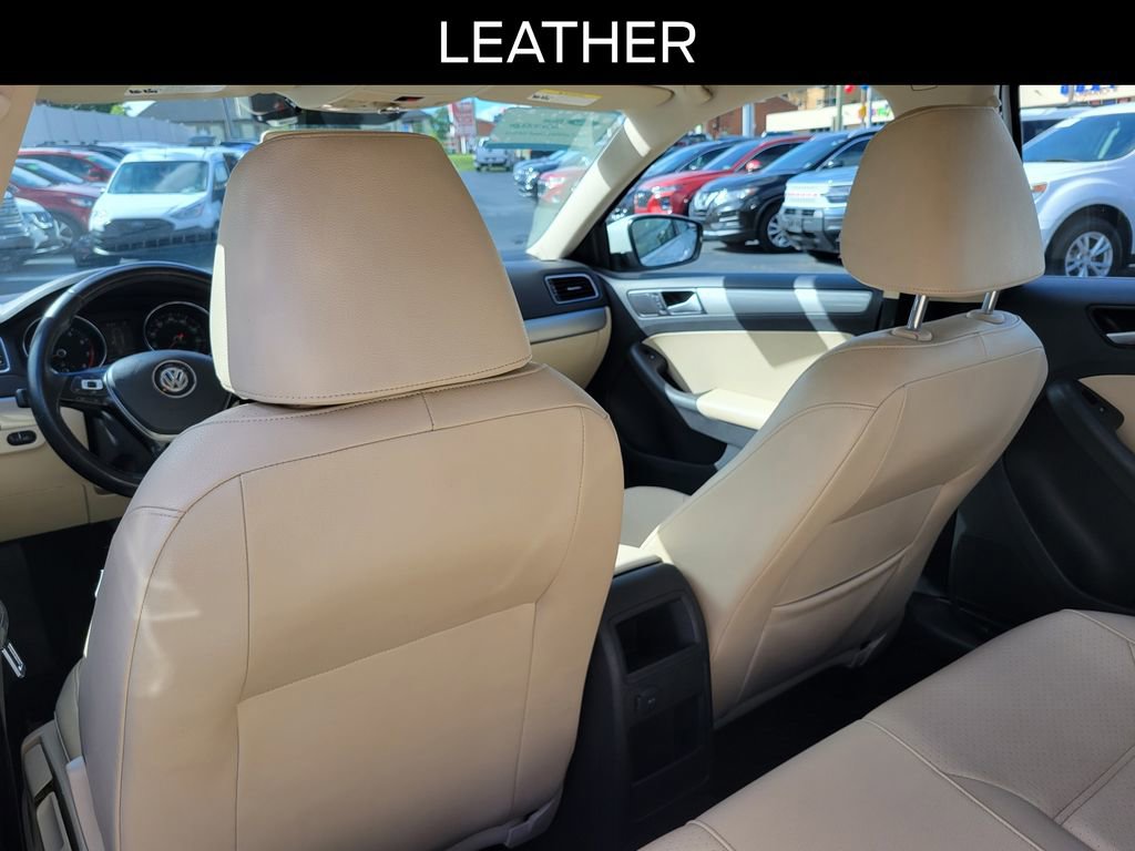 Used 2017 Volkswagen Jetta SE FWD image 11
