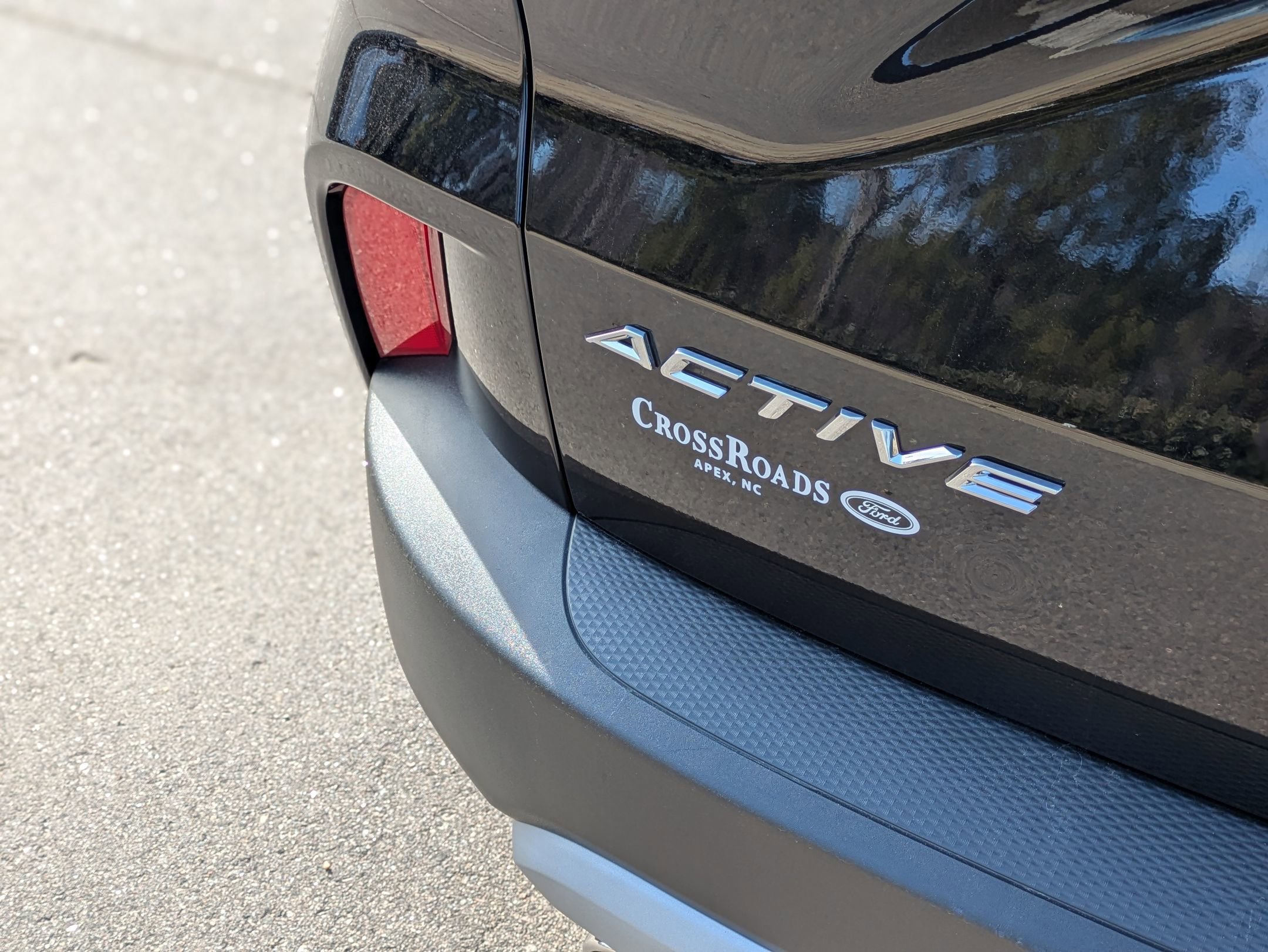 Certified 2024 Ford Escape Active w/ Cold Weather Package image 33