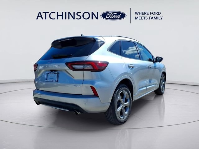 Certified 2023 Ford Escape ST-Line w/ Tech Pack #1 AWD/4WD image 4