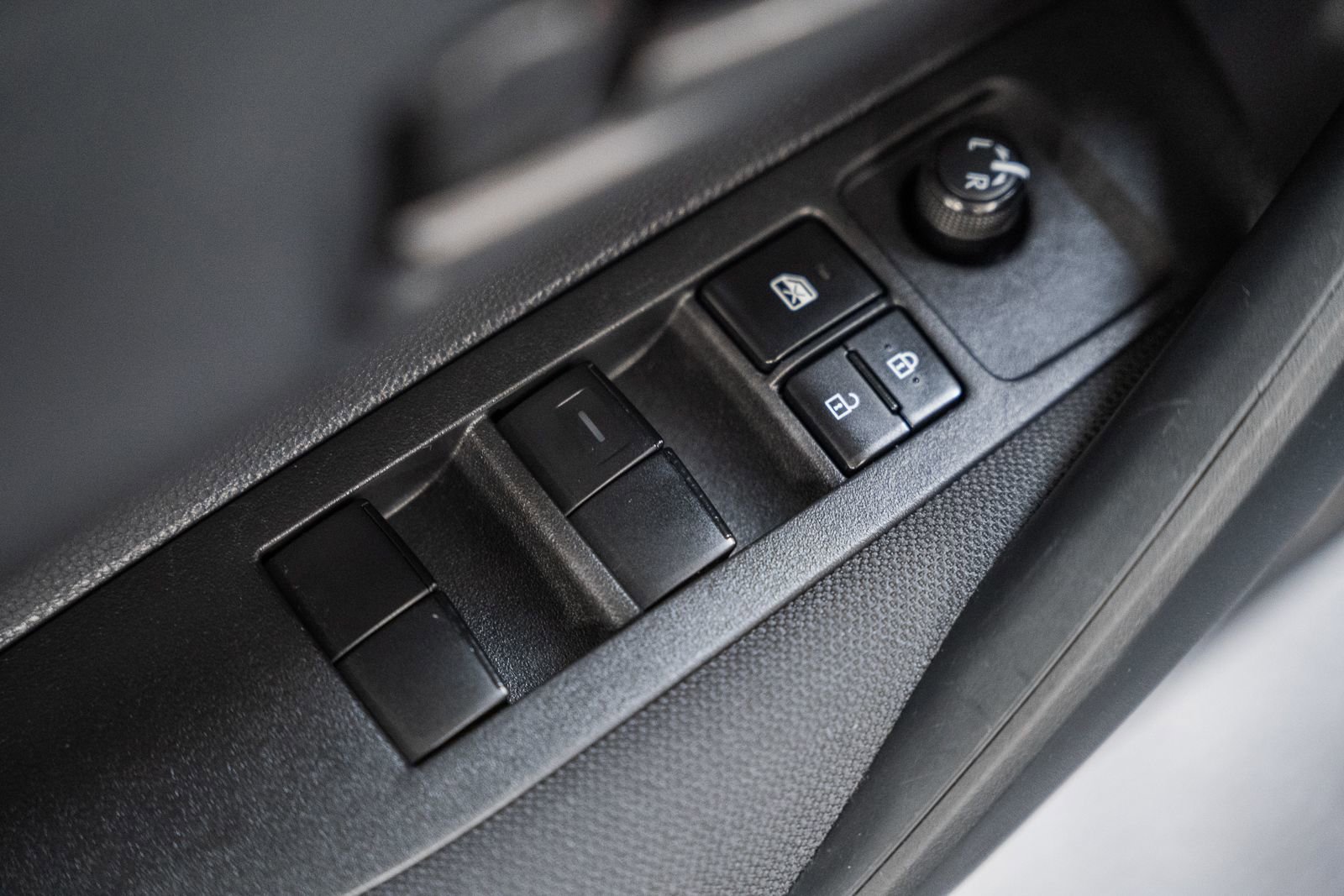 Used 2022 Toyota Corolla LE image 36