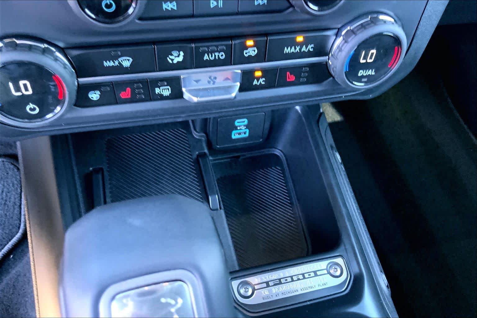 Certified 2025 Ford Bronco Outer Banks AWD/4WD image 35
