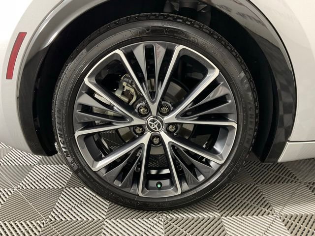 Used 2024 Toyota Prius XLE image 10