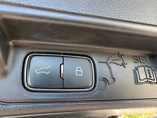 Certified 2024 Ford Explorer XLT w/ Equipment Group 202A AWD/4WD image 14