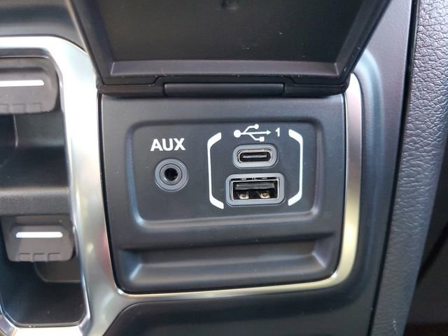 Used 2022 Jeep Wrangler Unlimited Rubicon w/ Trailer Tow Package image 28