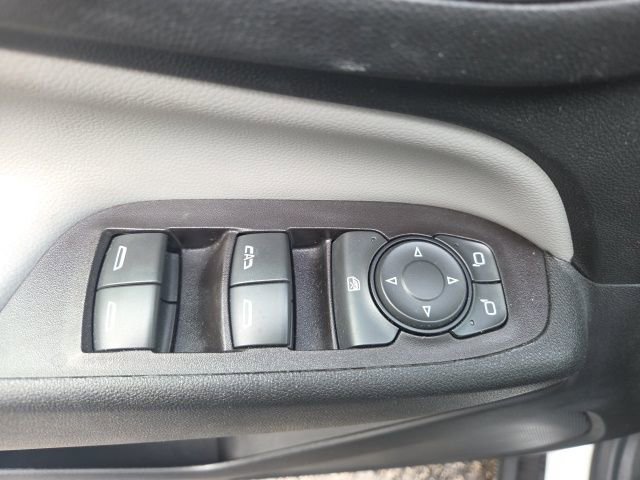 Used 2022 Chevrolet Equinox LS w/ LPO, Floor Liner Package image 19