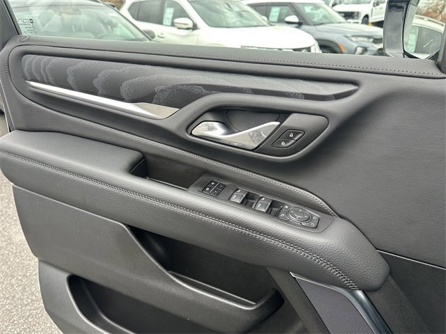 Used 2024 GMC Yukon XL Denali w/ Advanced Technology Package image 32