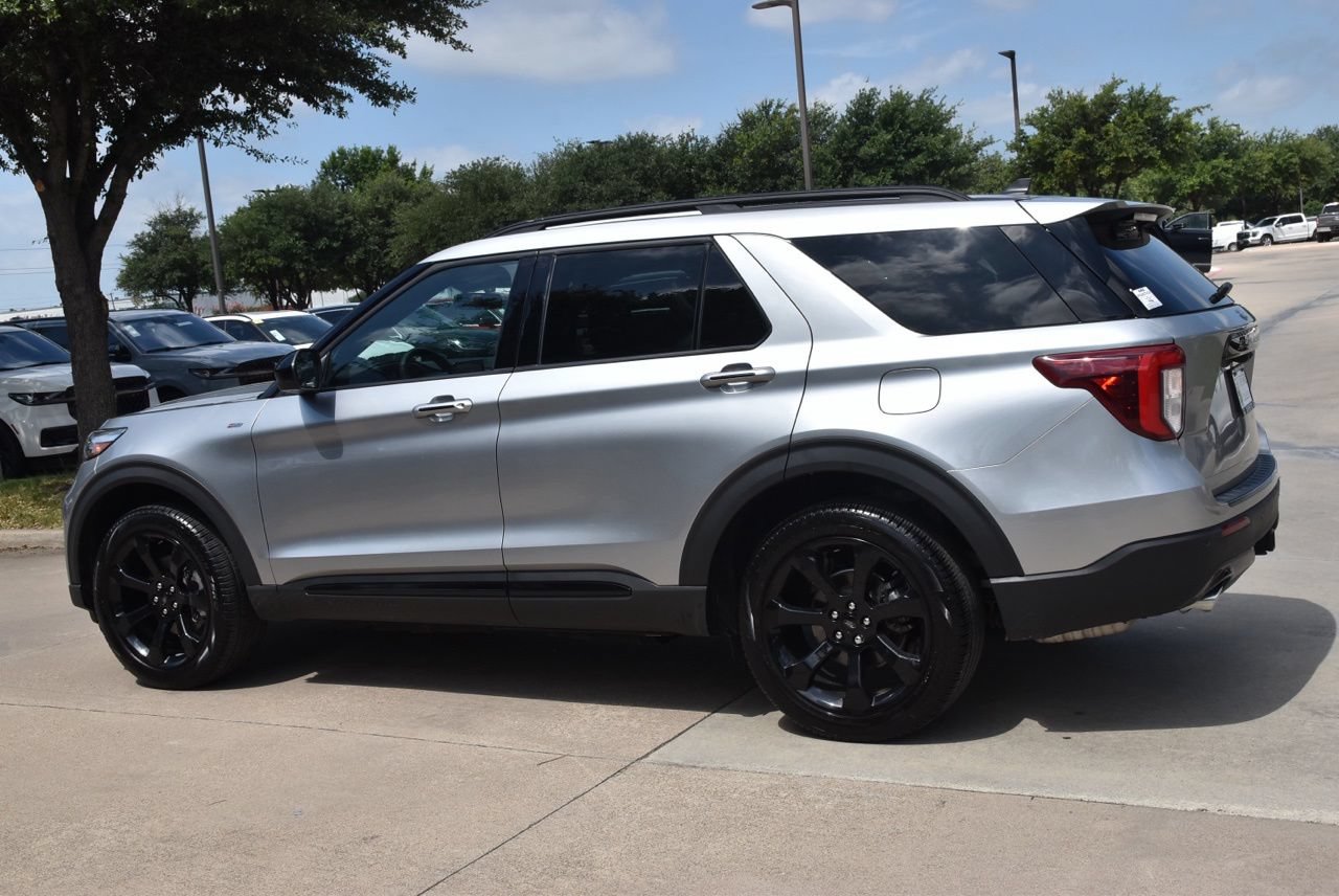 Certified 2024 Ford Explorer ST-Line w/ Class IV Trailer Tow Package AWD/4WD image 11