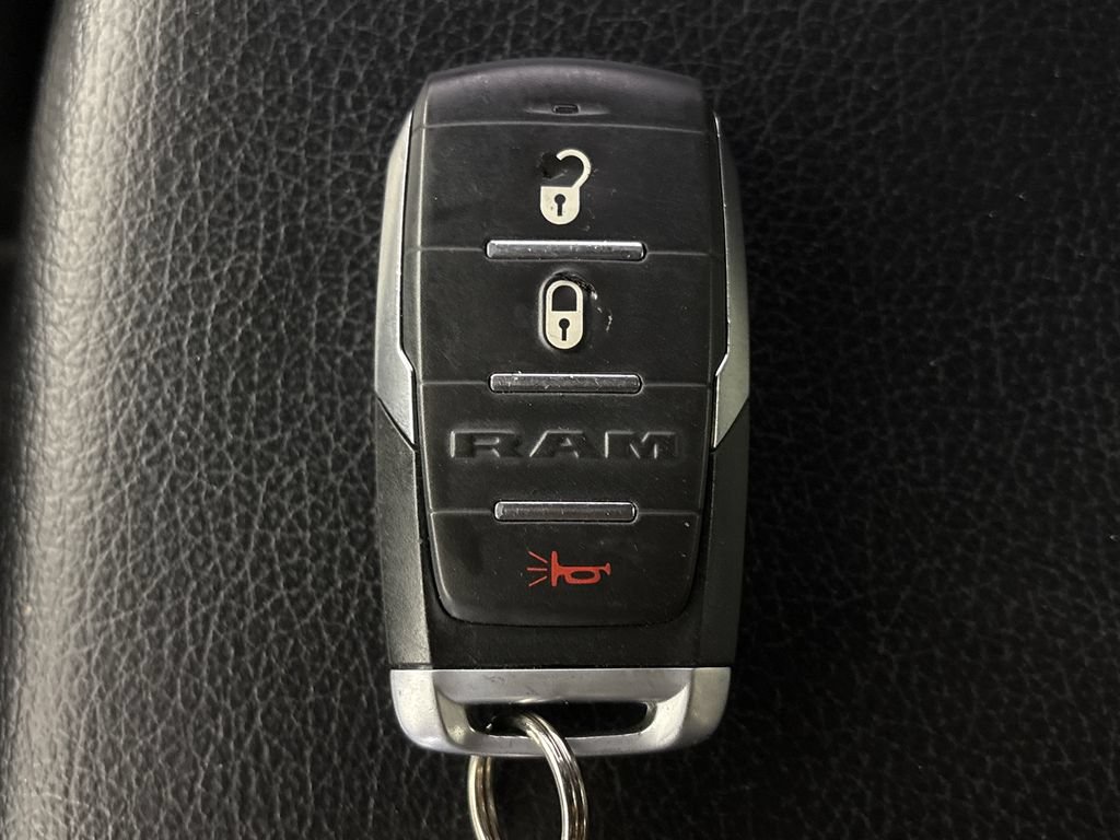 Used 2021 RAM 1500 Big Horn AWD/4WD image 32