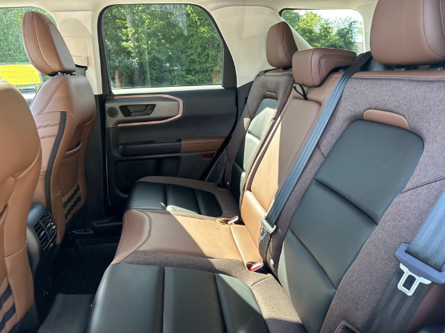 Certified 2025 Ford Bronco Sport Outer Banks w/ Outer Banks Tech Package+ AWD/4WD image 21