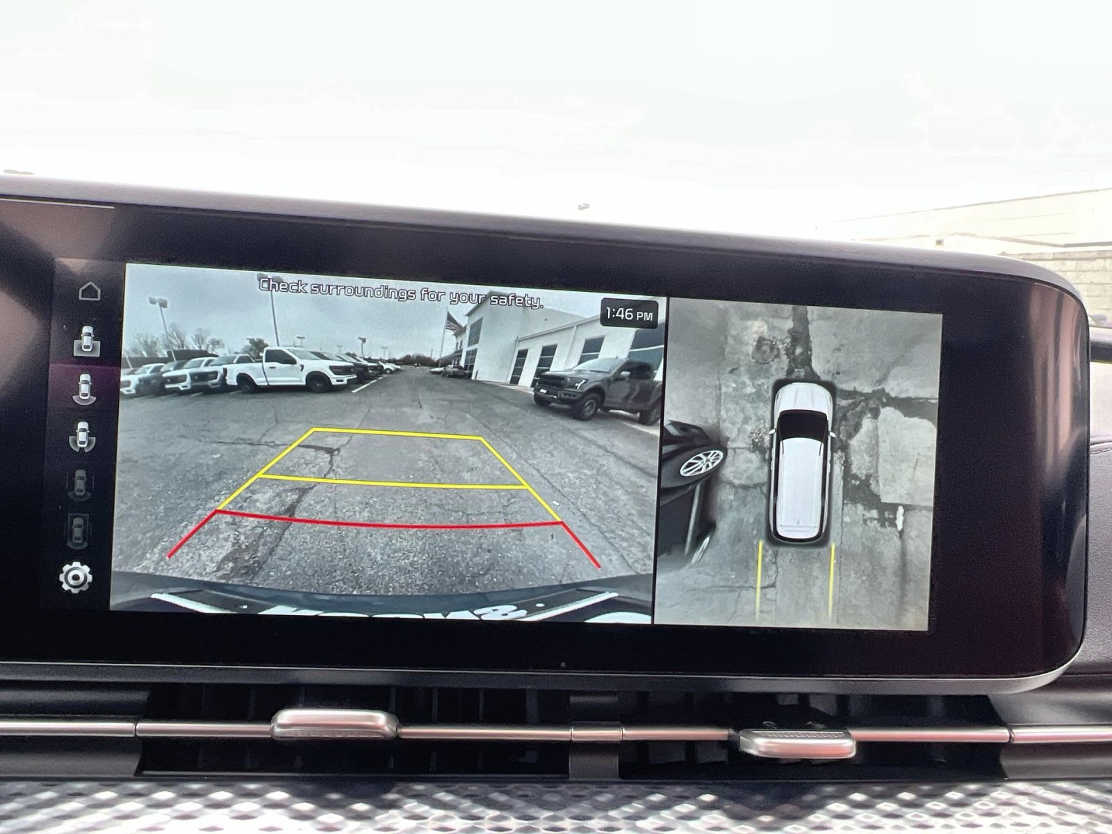 Used 2023 Kia Carnival SX Prestige image 19