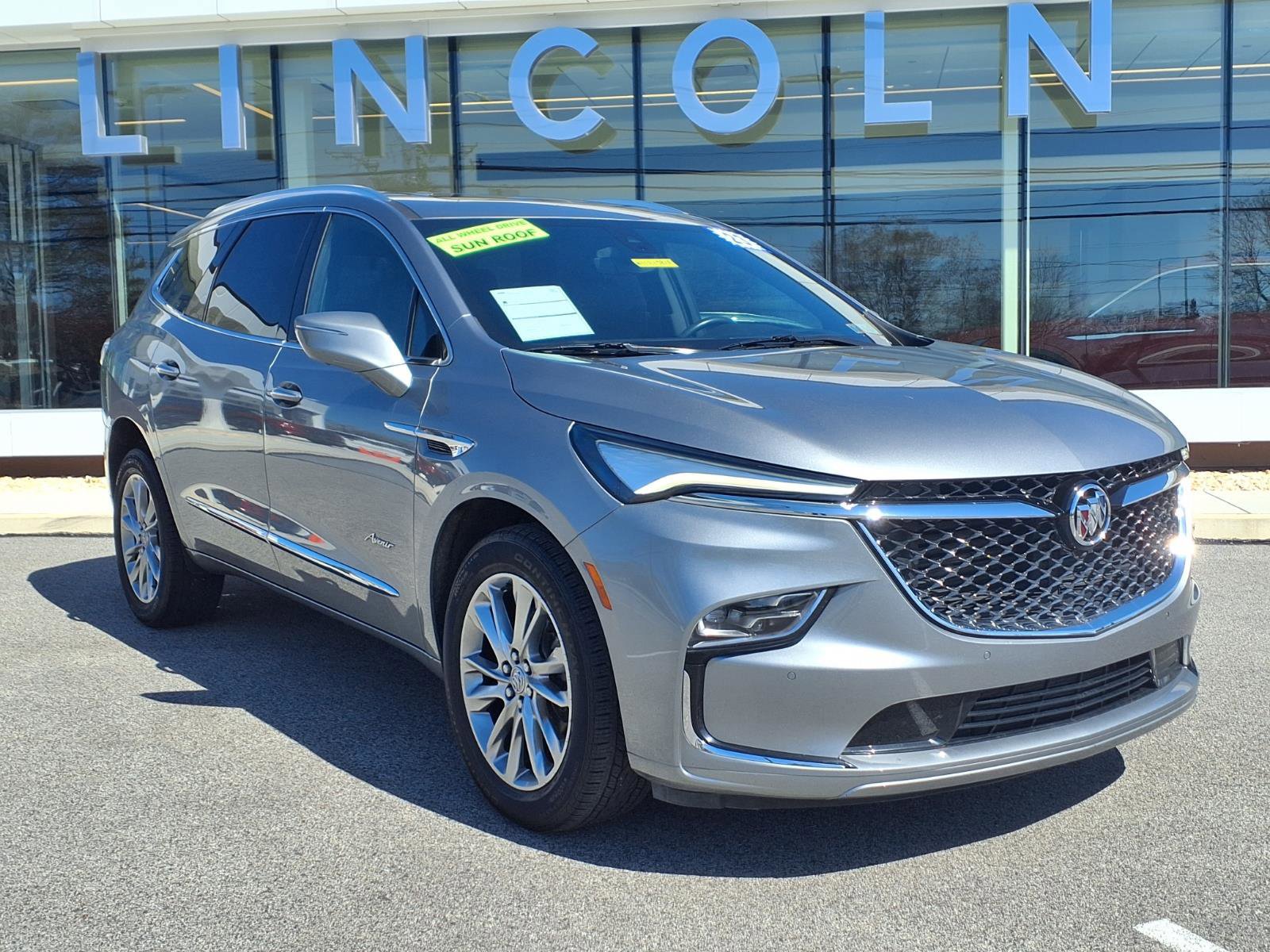 Used 2023 Buick Enclave Avenir w/ Avenir Technology Package AWD/4WD image 8