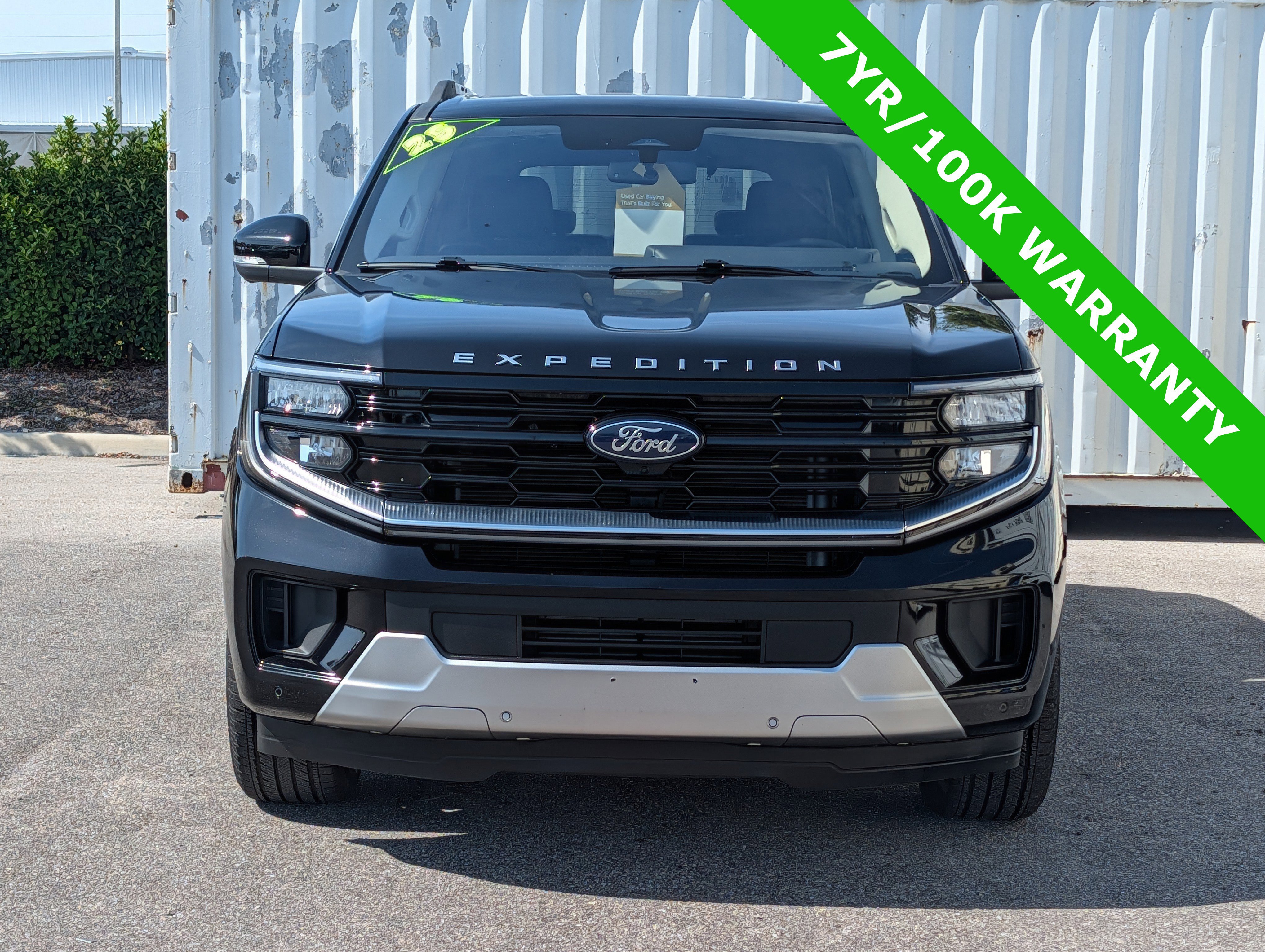 Certified 2025 Ford Expedition Platinum w/ Driver's Package AWD/4WD image 8