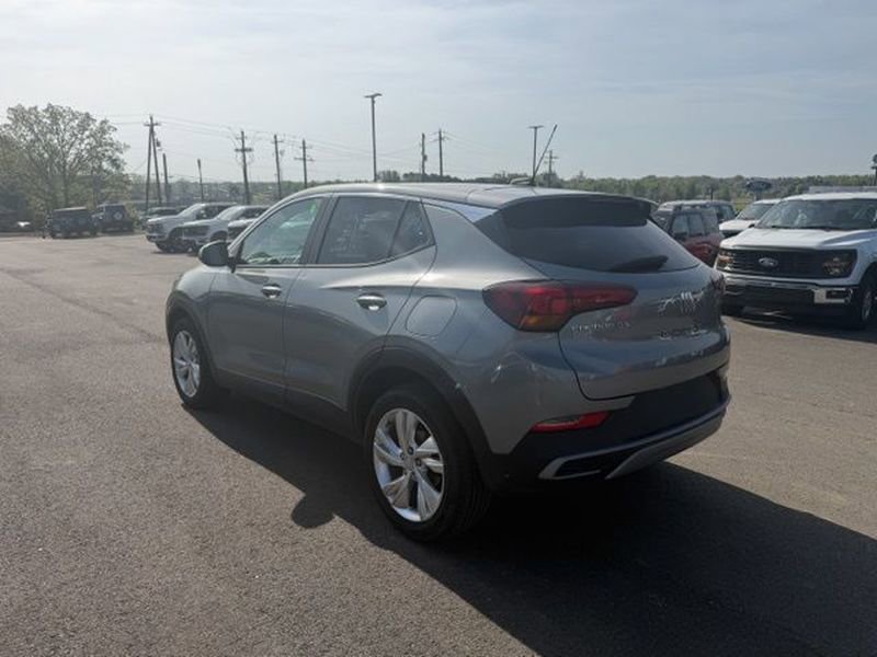 Used 2025 Buick Encore GX Preferred FWD image 2