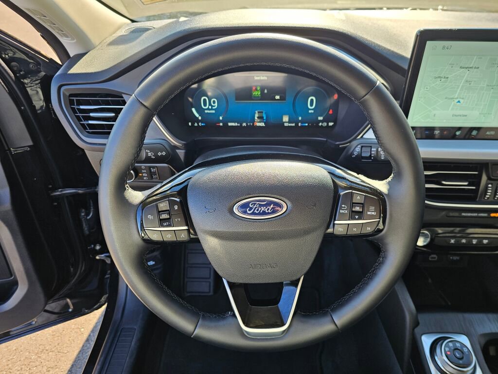 Certified 2025 Ford Escape Platinum AWD/4WD image 20