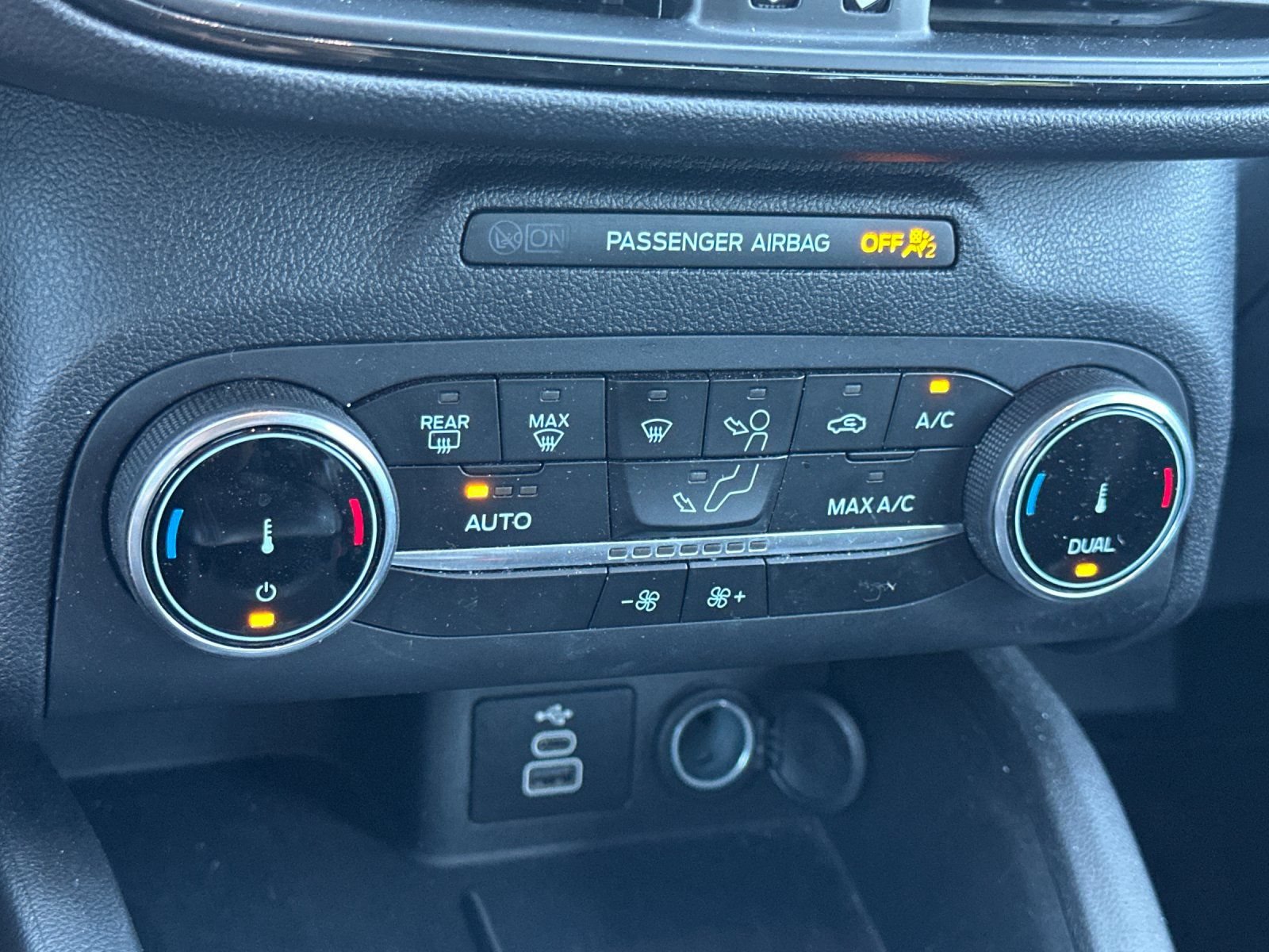 Certified 2025 Ford Escape ST-Line FWD image 20