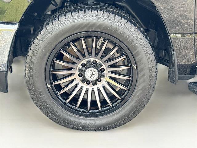 Used 2024 RAM 1500 Laramie AWD/4WD image 34