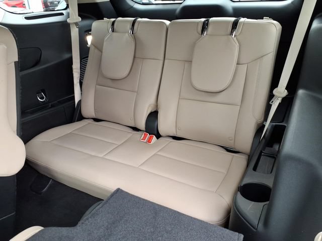 Certified 2024 Ford Explorer Limited w/ Limited Technology Package AWD/4WD image 12