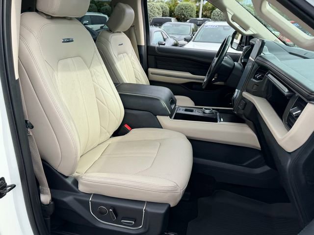Certified 2023 Ford Expedition Platinum RWD image 14