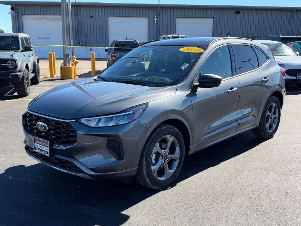 Certified 2023 Ford Escape ST-Line w/ Tech Pack #1 AWD/4WD image 2