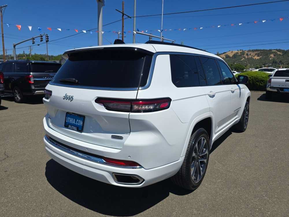 Used 2024 Jeep Grand Cherokee L Overland w/ Trailer Tow Package AWD/4WD image 5