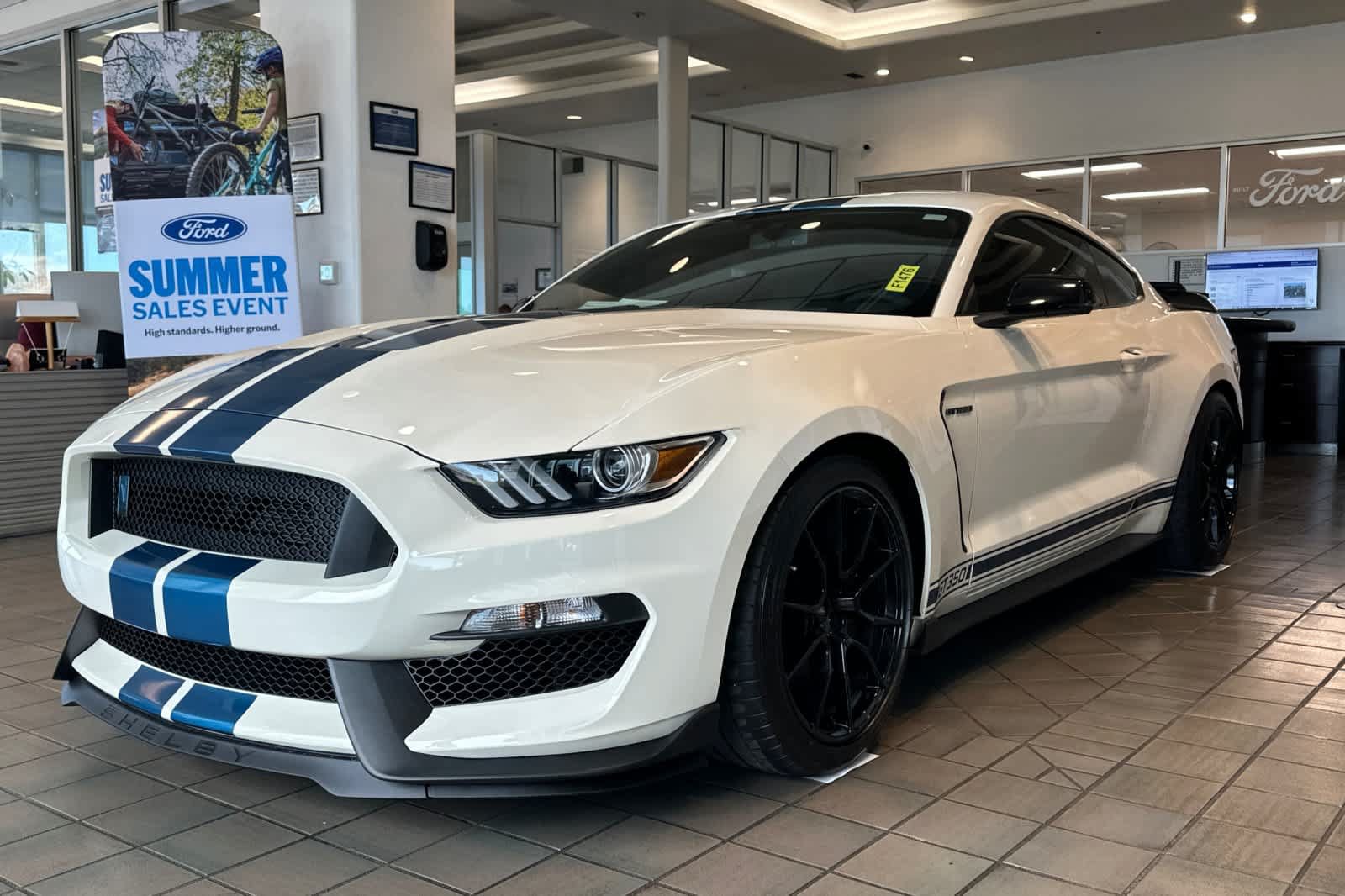 Certified 2020 Ford Mustang Shelby GT350 w/ Technology Package RWD image 8