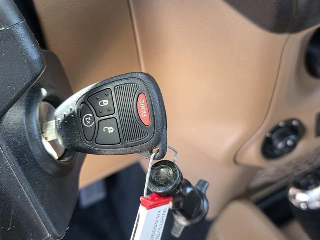 Used 2017 Jeep Wrangler Unlimited Rubicon w/ Connectivity Group AWD/4WD image 23