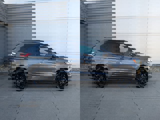 Certified 2022 Ford Edge ST-Line image 6