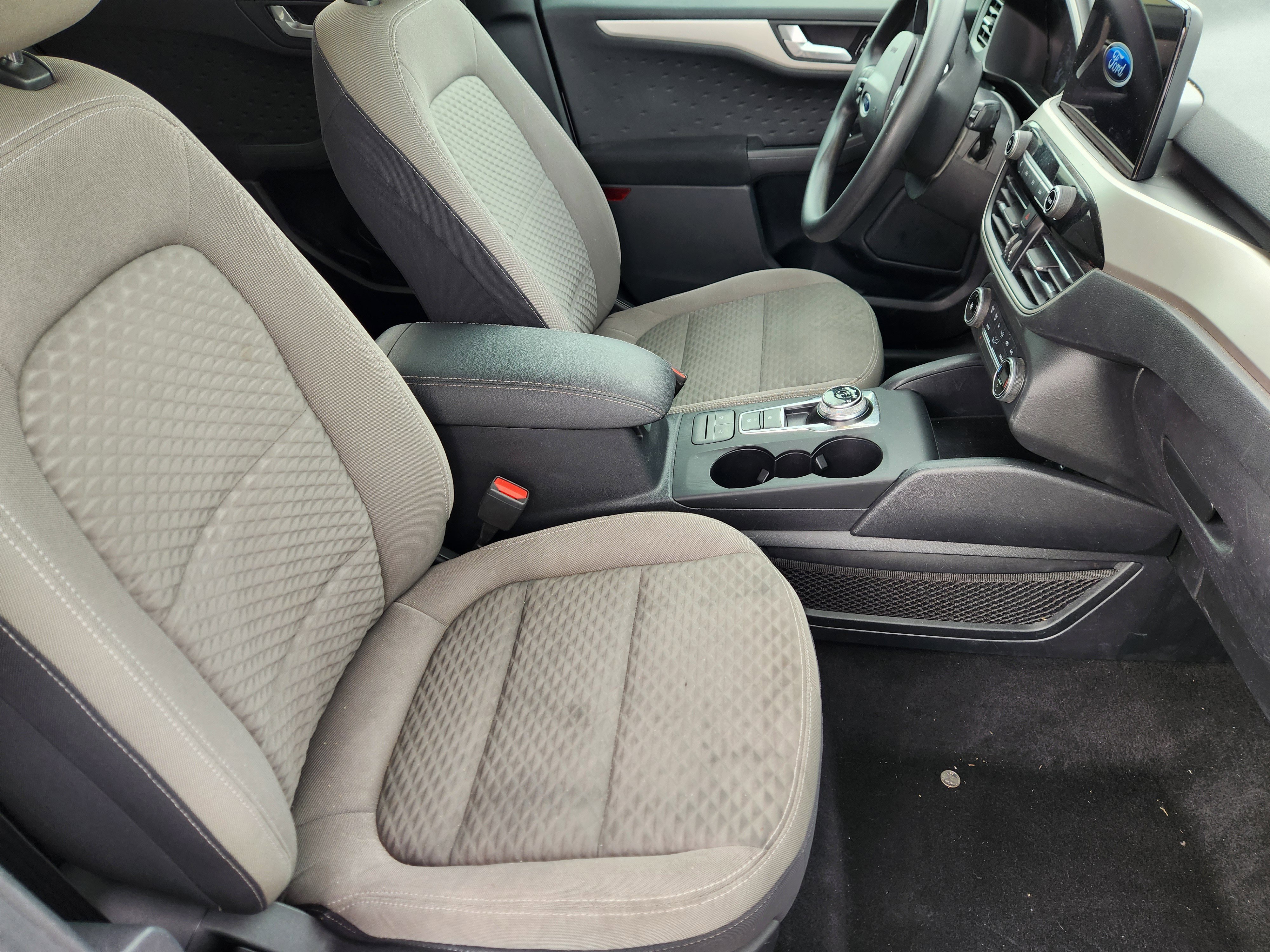 Certified 2020 Ford Escape SE image 9