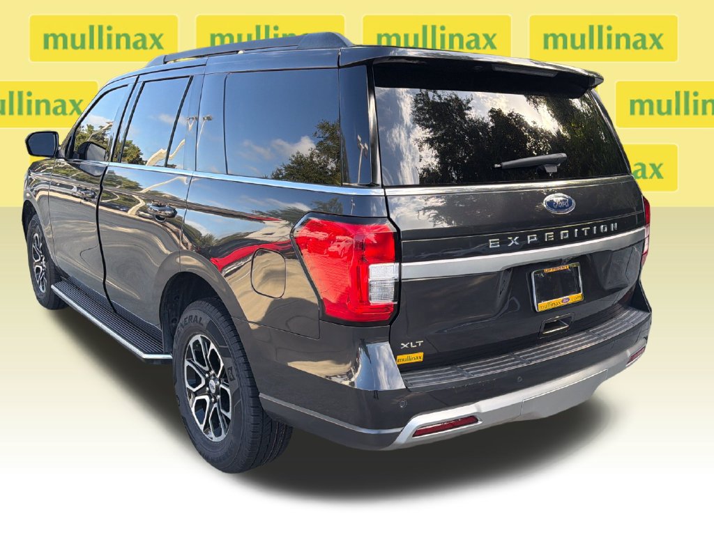 Certified 2023 Ford Expedition XLT RWD image 9