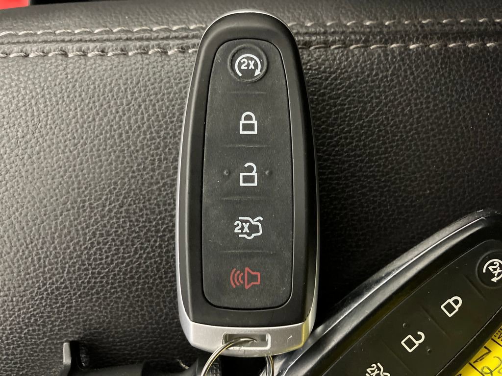 Certified 2019 Ford Escape SE image 32