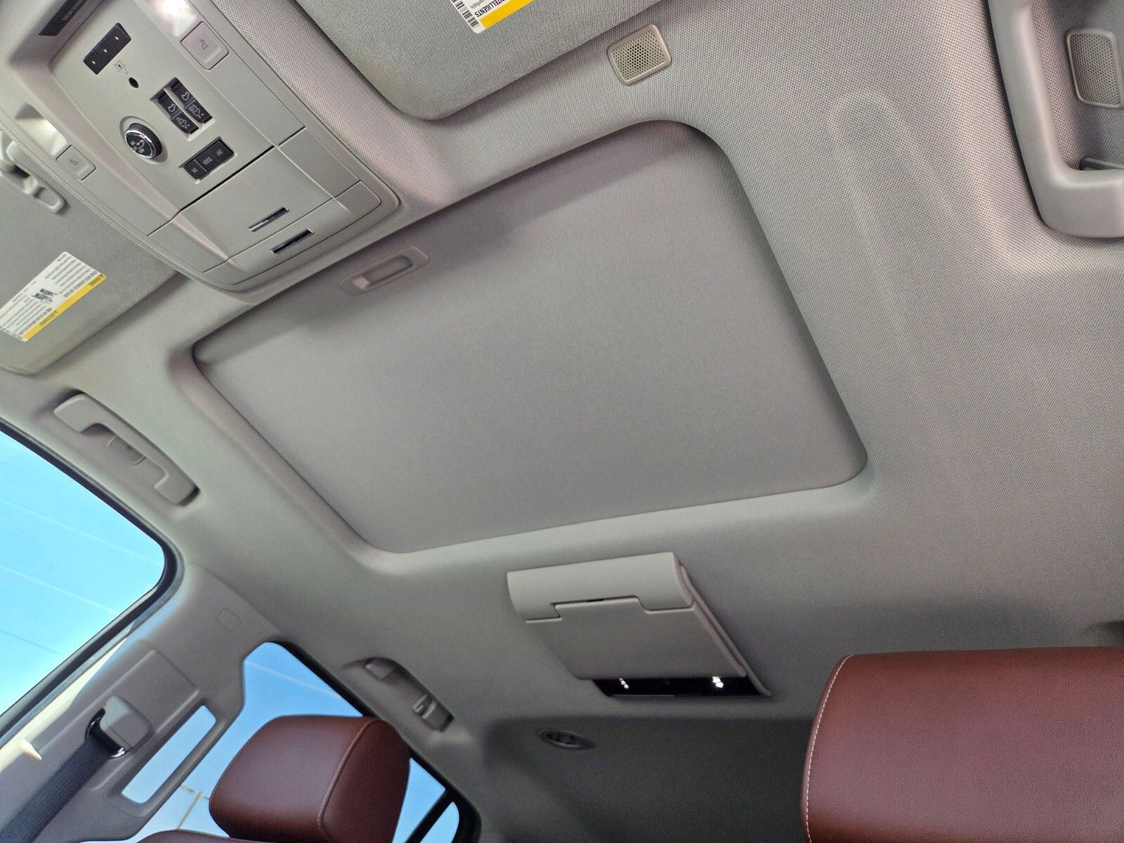 Used 2019 Chevrolet Tahoe Premier w/ Premier Plus Edition RWD image 11