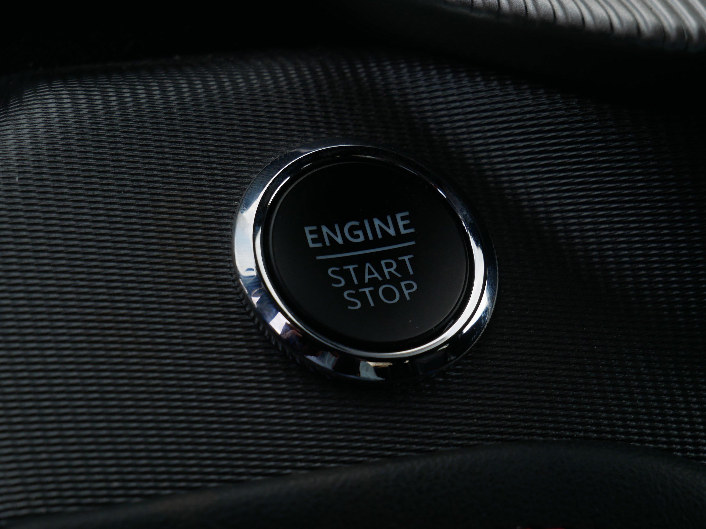 Certified 2025 Ford Explorer ST-Line image 32