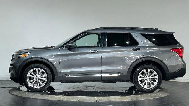 Certified 2023 Ford Explorer XLT w/ Equipment Group 202A AWD/4WD image 6