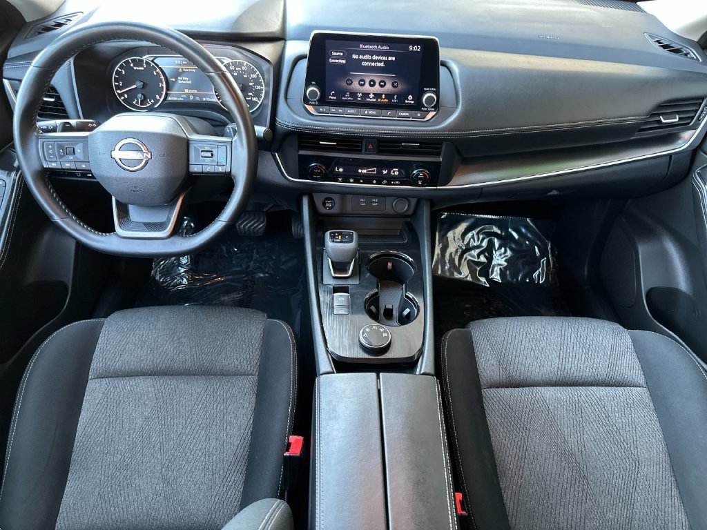 Used 2025 Nissan Rogue SV AWD/4WD image 12