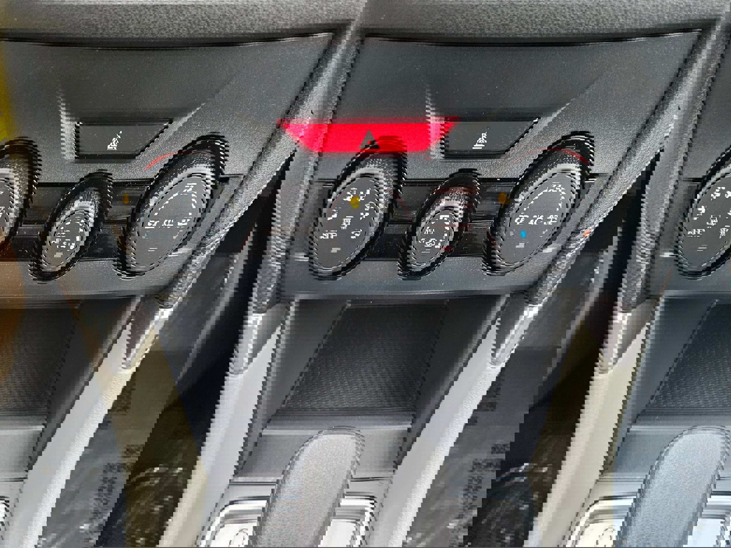 Used 2020 Subaru Forester w/ Alloy Wheel Package image 21