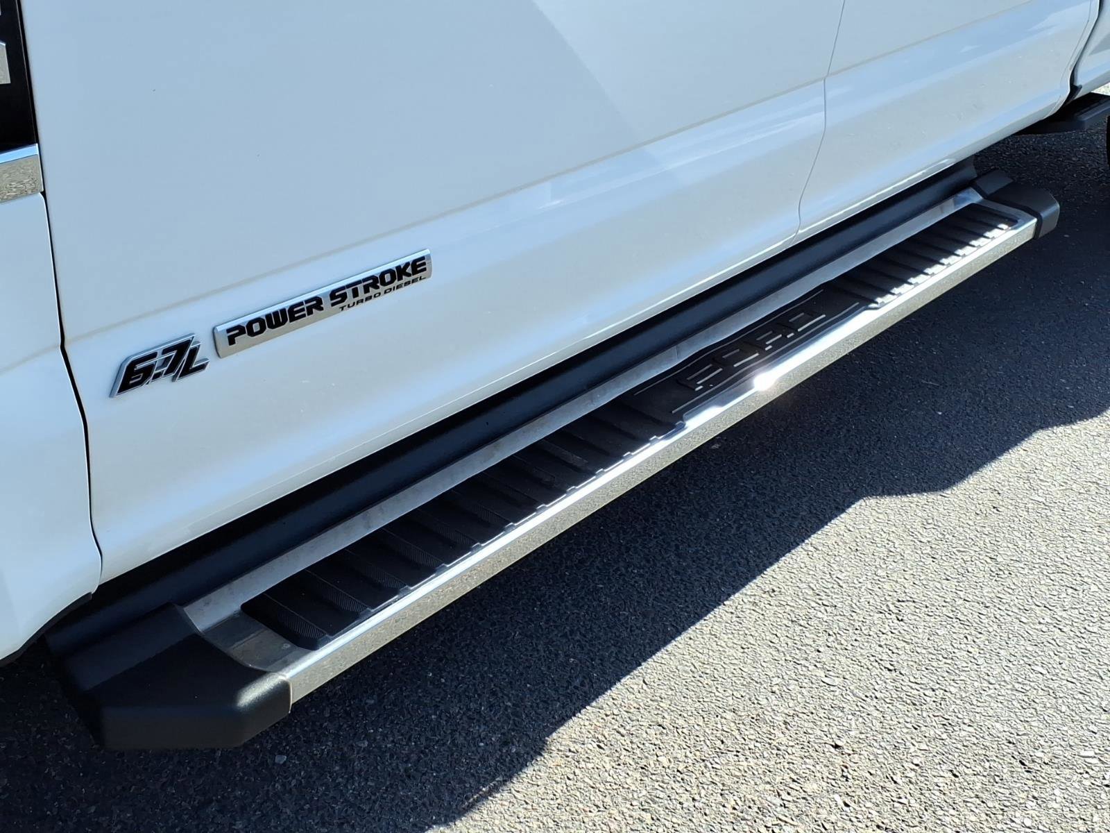 Certified 2022 Ford F350 Lariat AWD/4WD image 9