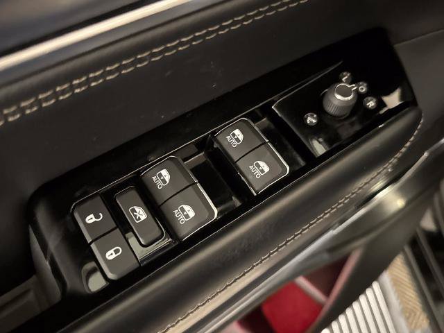 Used 2024 Jeep Grand Wagoneer L 4WD image 16
