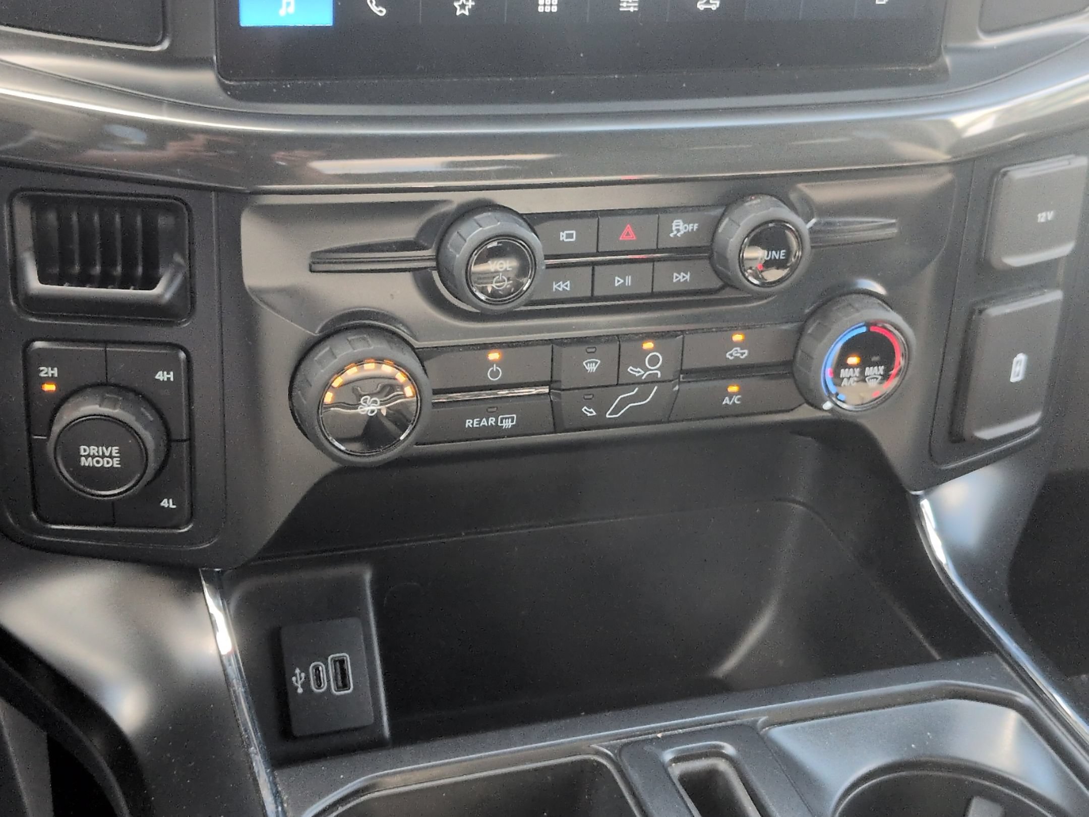 Certified 2025 Ford F150 STX AWD/4WD image 25