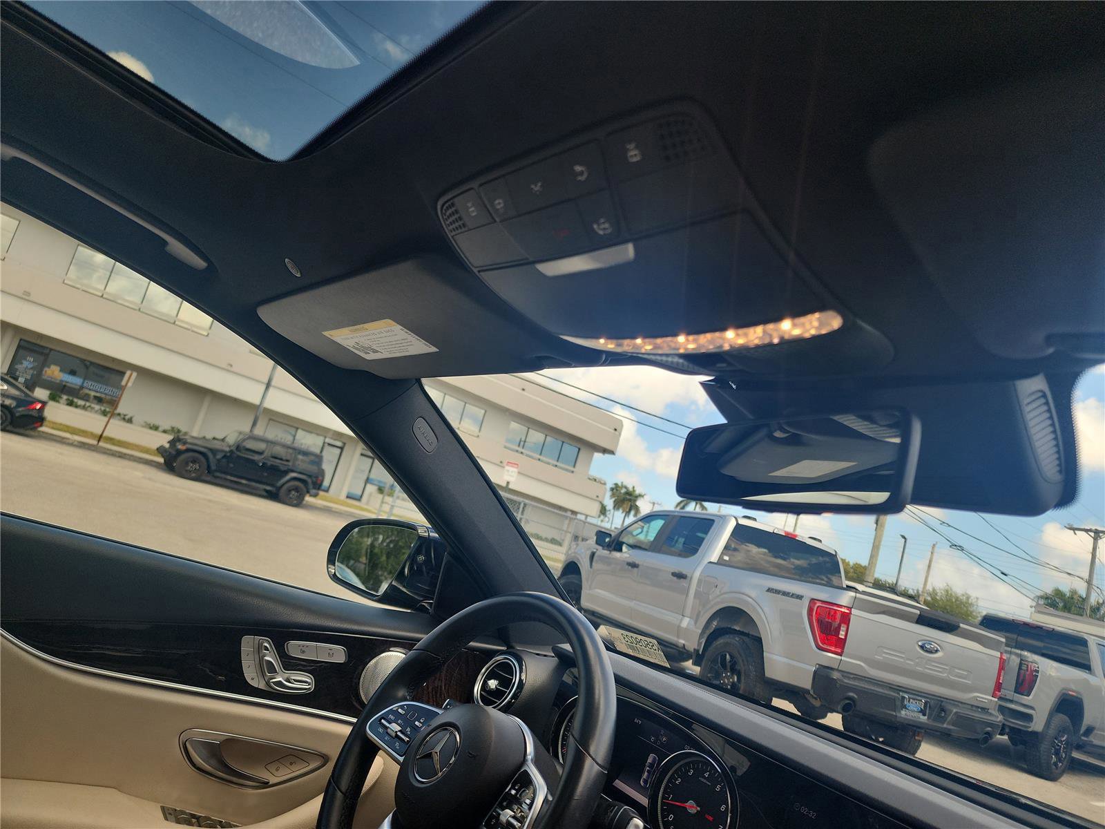 Used 2019 Mercedes-Benz E 300 E 300 image 29