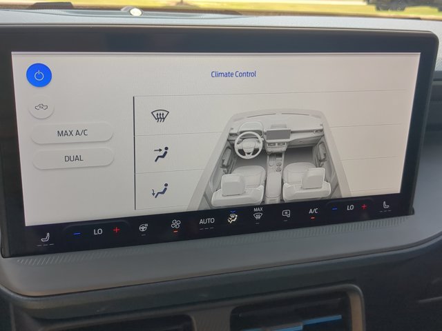 Certified 2025 Ford Maverick Lobo AWD/4WD image 26