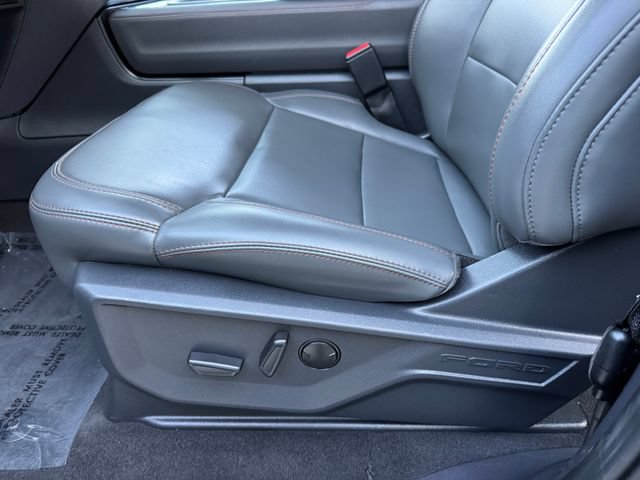 Certified 2025 Ford Expedition Active AWD/4WD image 15