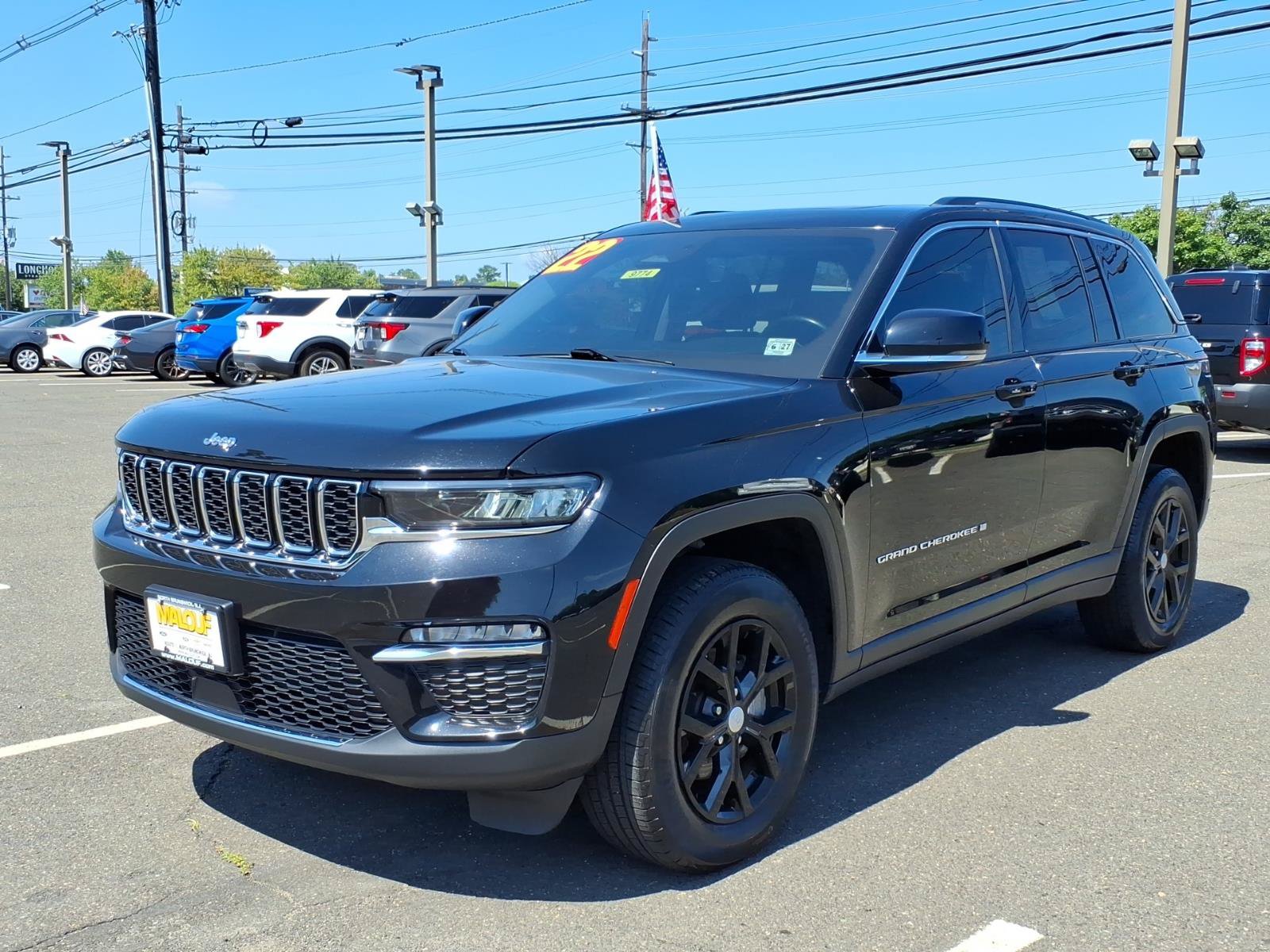 Used 2022 Jeep Grand Cherokee Limited AWD/4WD image 3